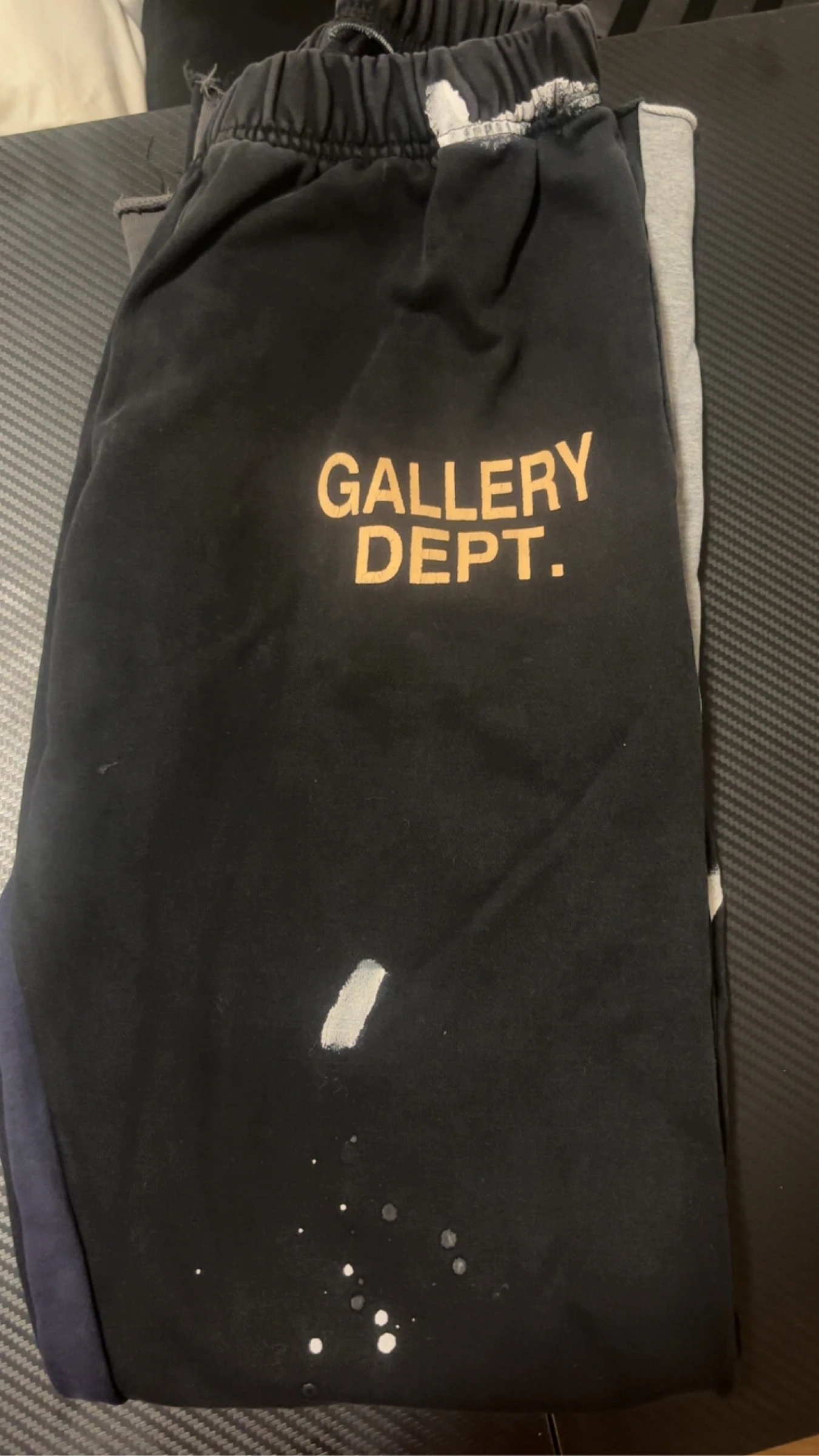 Jogging gallery dept 